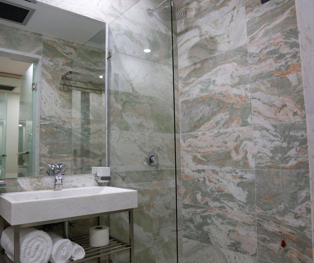 Hotel Palace Vlore Ngoại thất bức ảnh